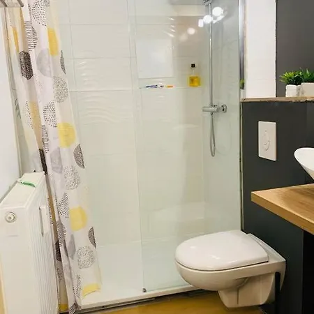 Tres Proche Mediacite - Centre Lüttich